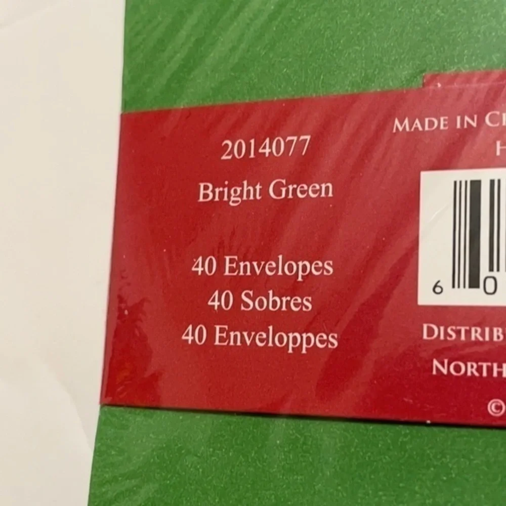 Great Papers Holiday celebration festive Red Green envelopes 40 pack